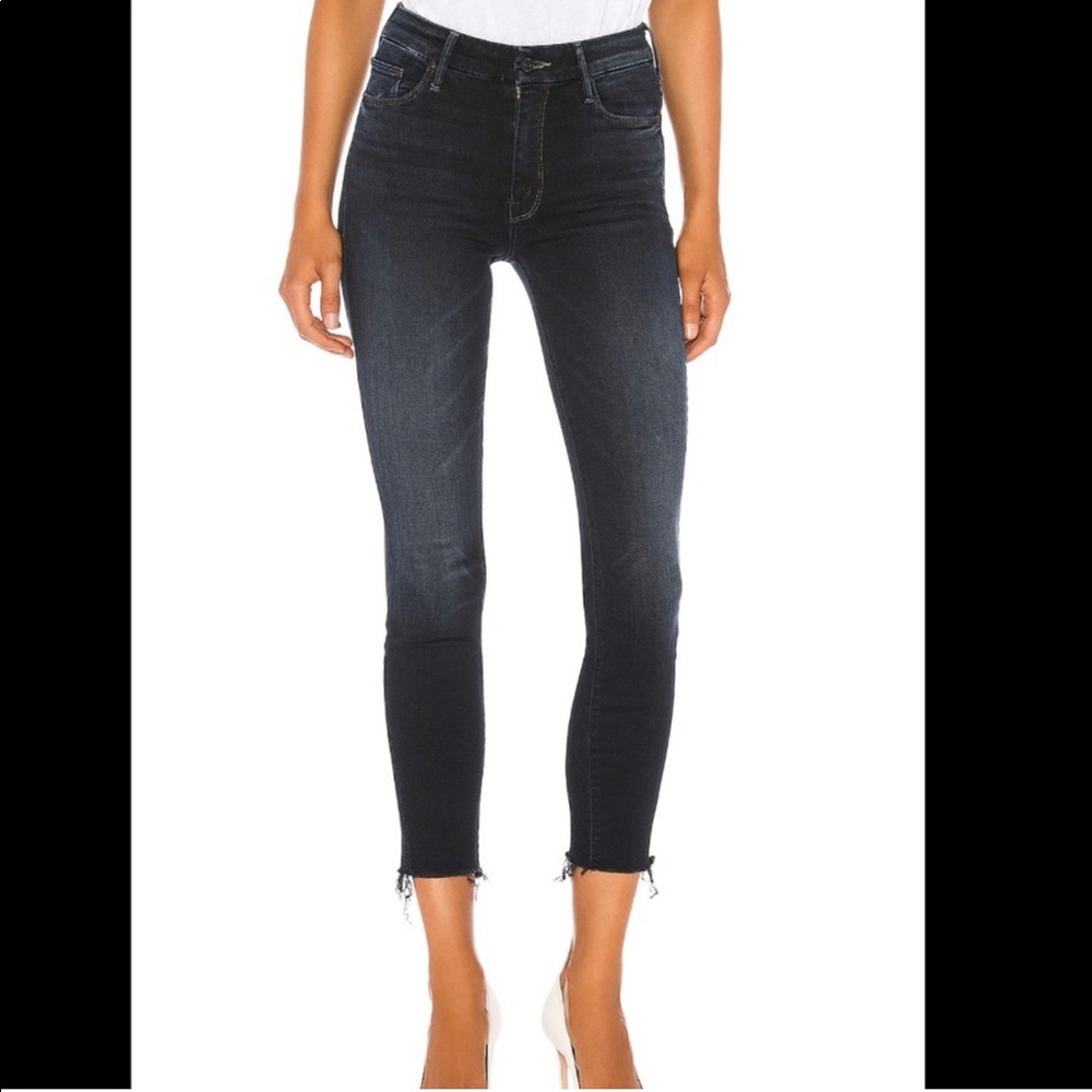 Mother Looker Ankle Fray in Slightly Sinful Jeans